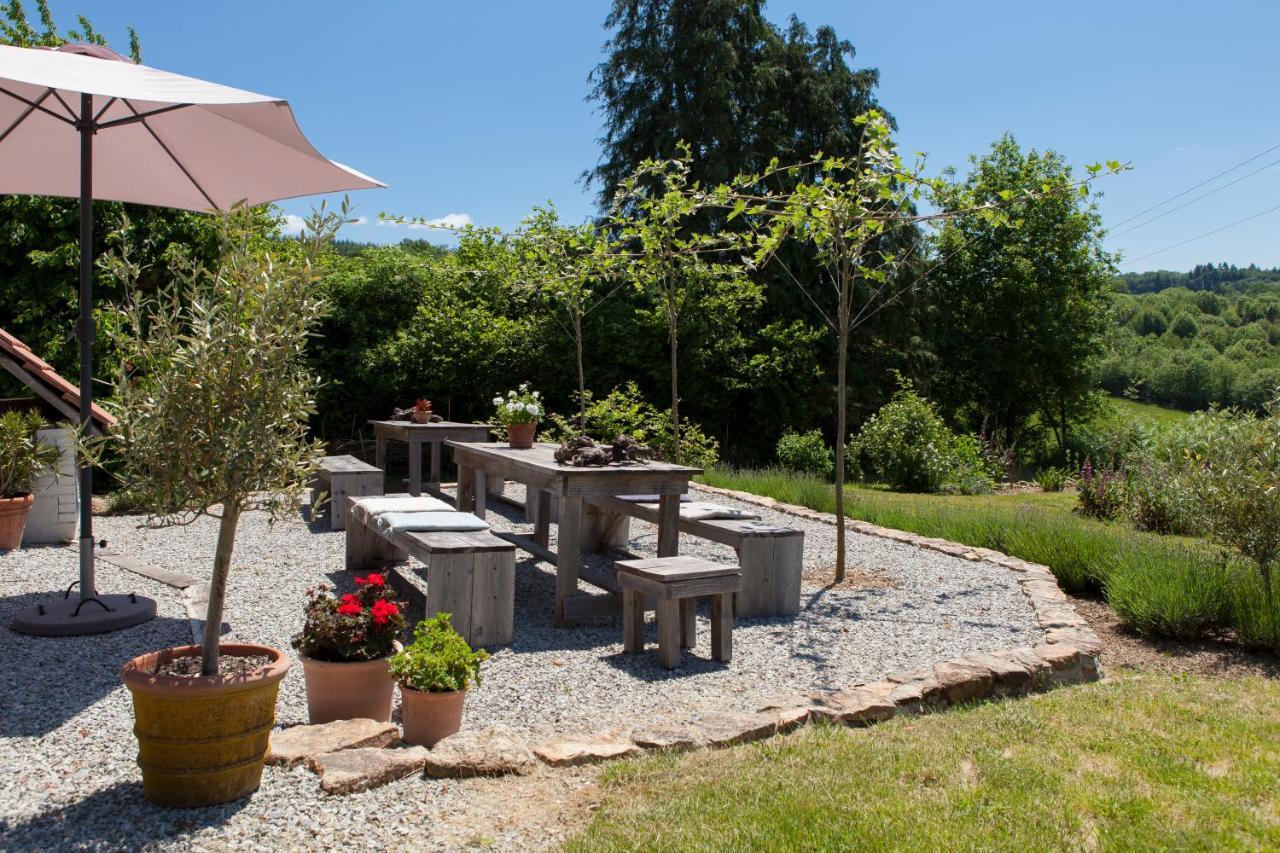 B&B Fleur De Lys Bleue Soudaine-Lavinadière 外观 照片