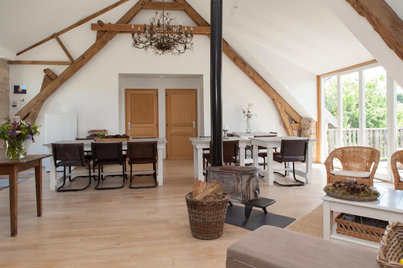 B&B Fleur De Lys Bleue Soudaine-Lavinadière 外观 照片