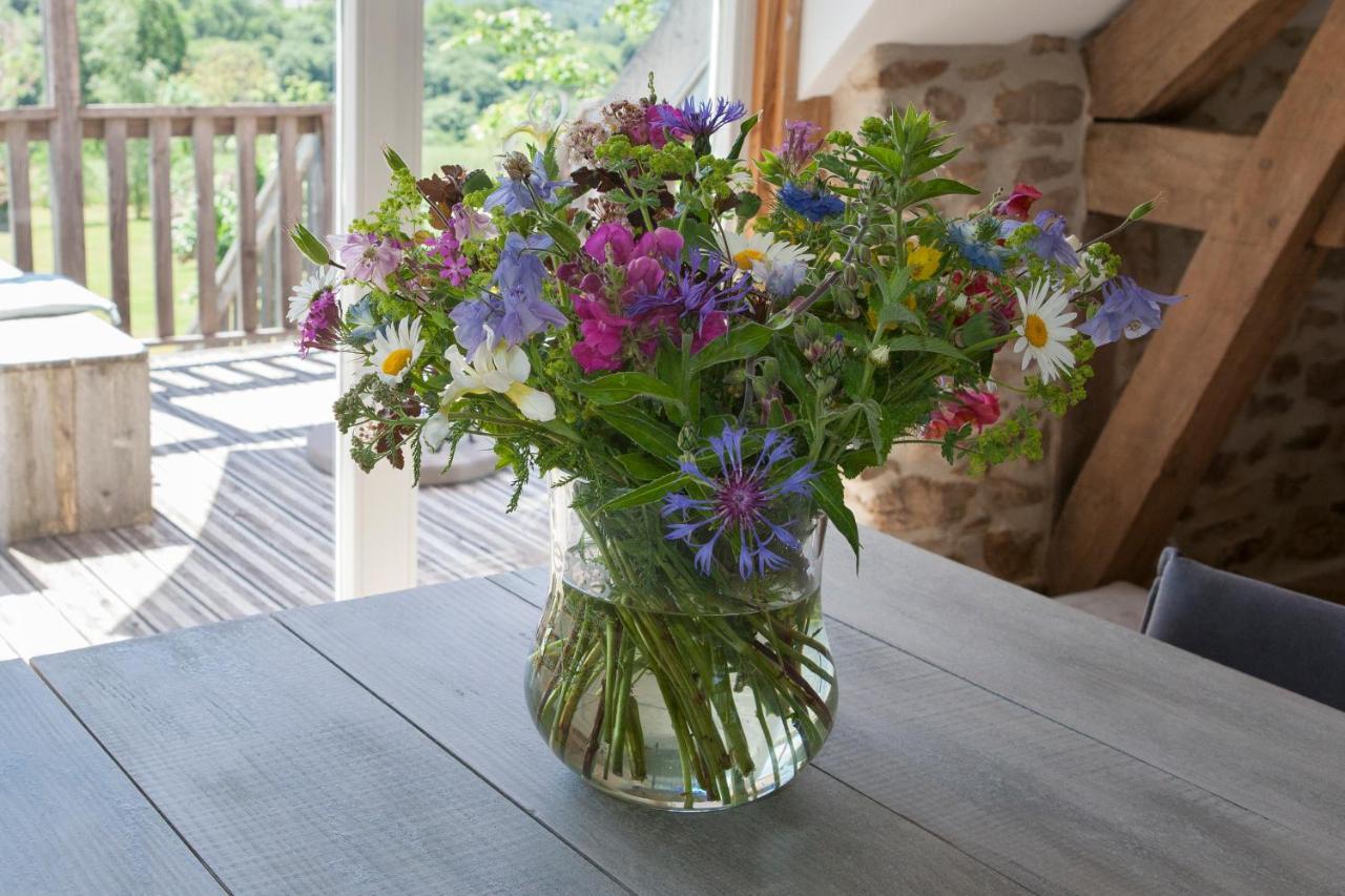 B&B Fleur De Lys Bleue Soudaine-Lavinadière 外观 照片
